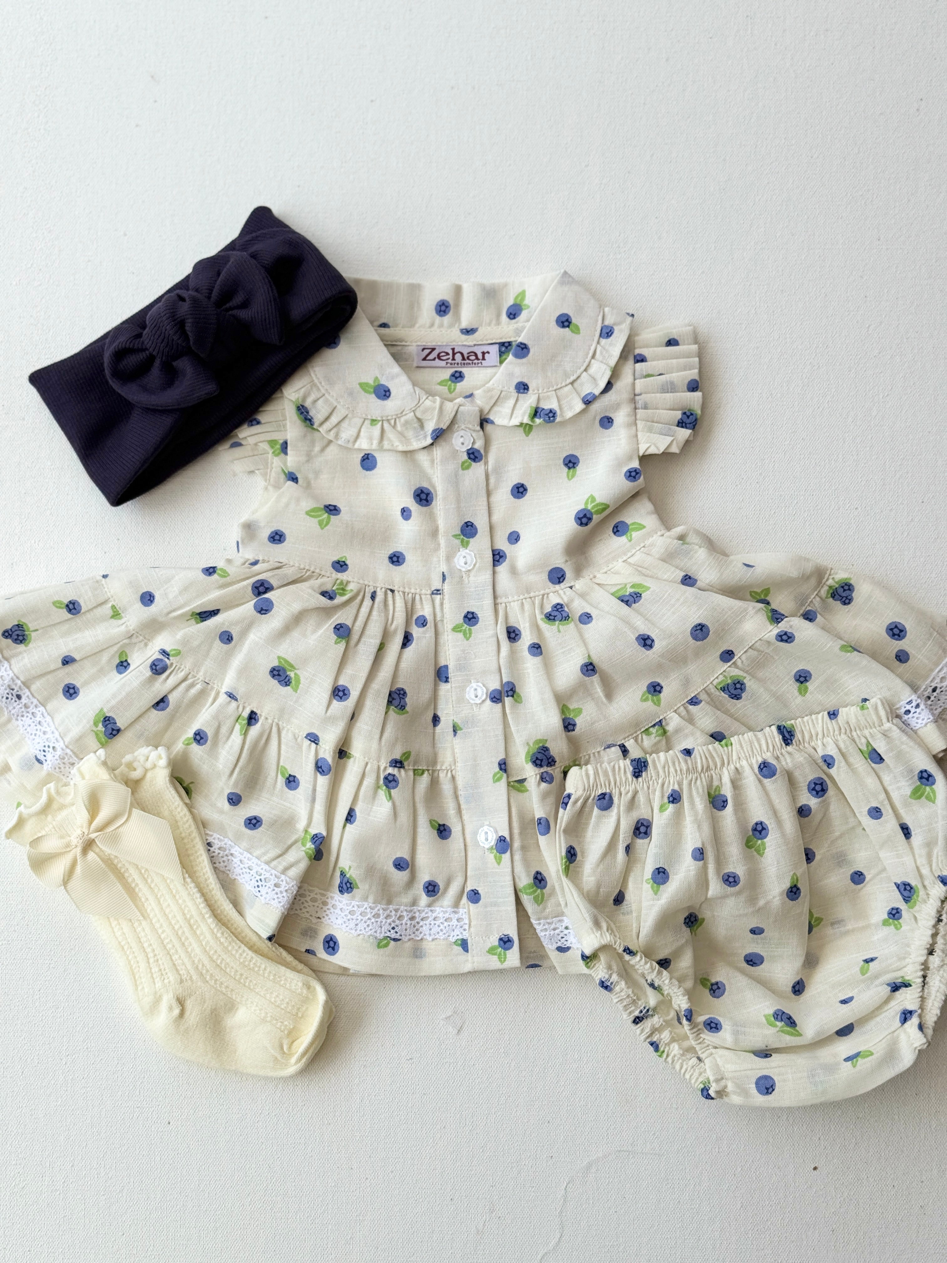 Bloomberry Lace Charm Socks and headband combo
