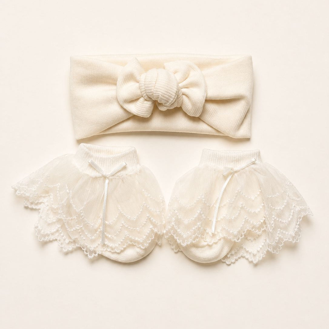 Tiny Toes & Bows