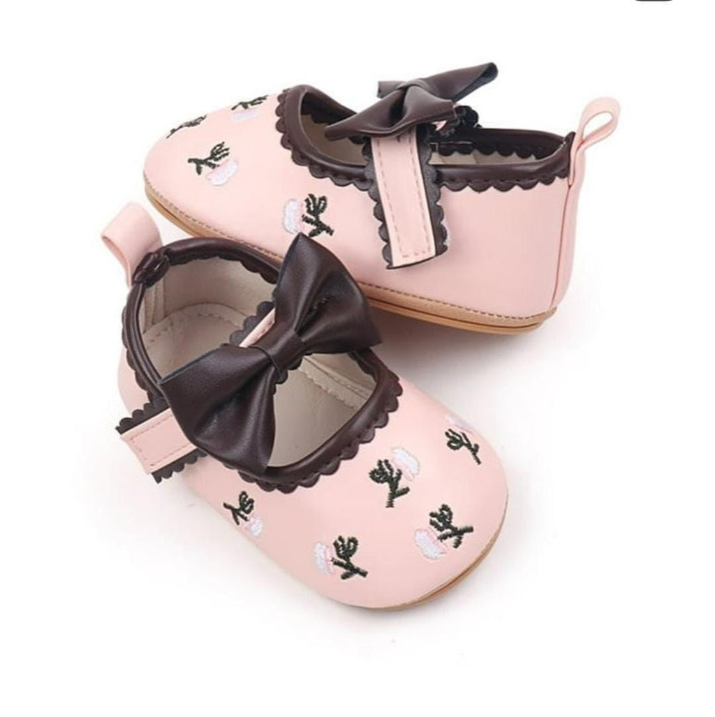 Embroided Bow Shoe